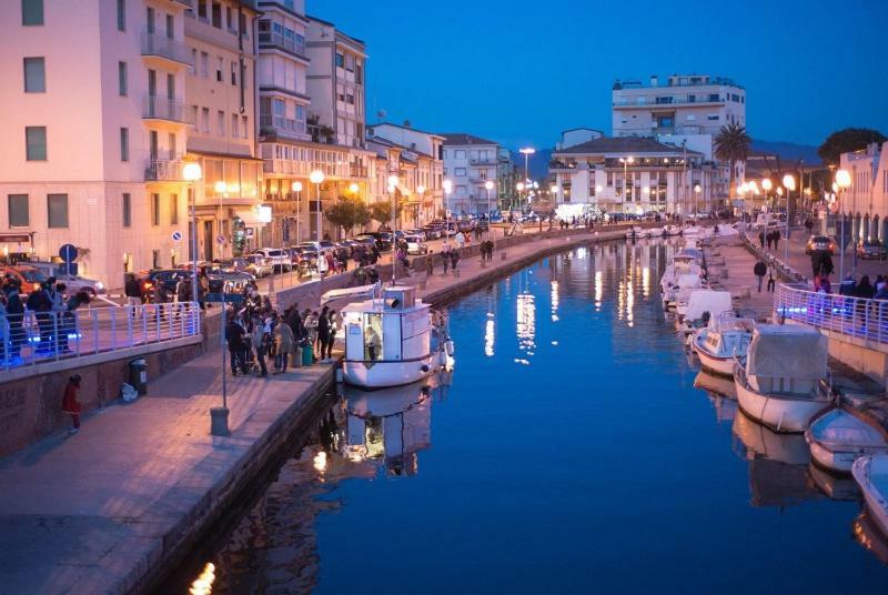 Casavacanza Villa D Funny Viareggio Dış mekan fotoğraf