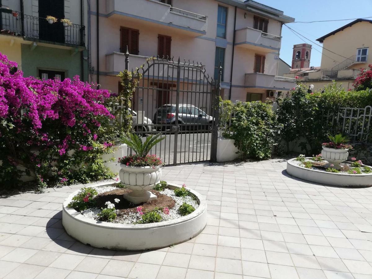 Casavacanza Villa D Funny Viareggio Dış mekan fotoğraf